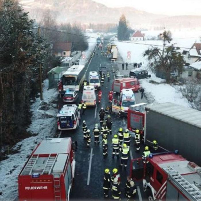 Șofer român de TIR, implicat într-un accident grav în Austria