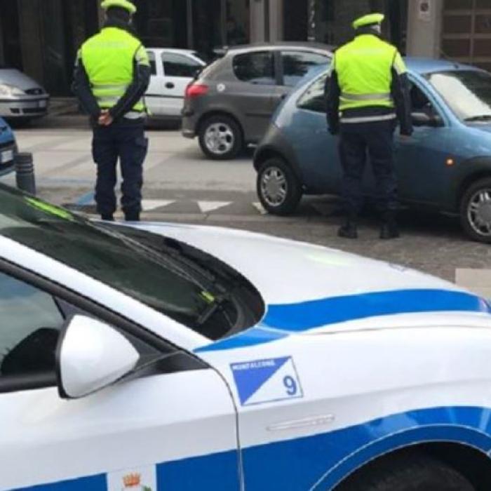 Italia. Un șofer român, pericol în trafic. Amendă uriașă pentru bărbatul, depistat la volan, fără permis de conducere 