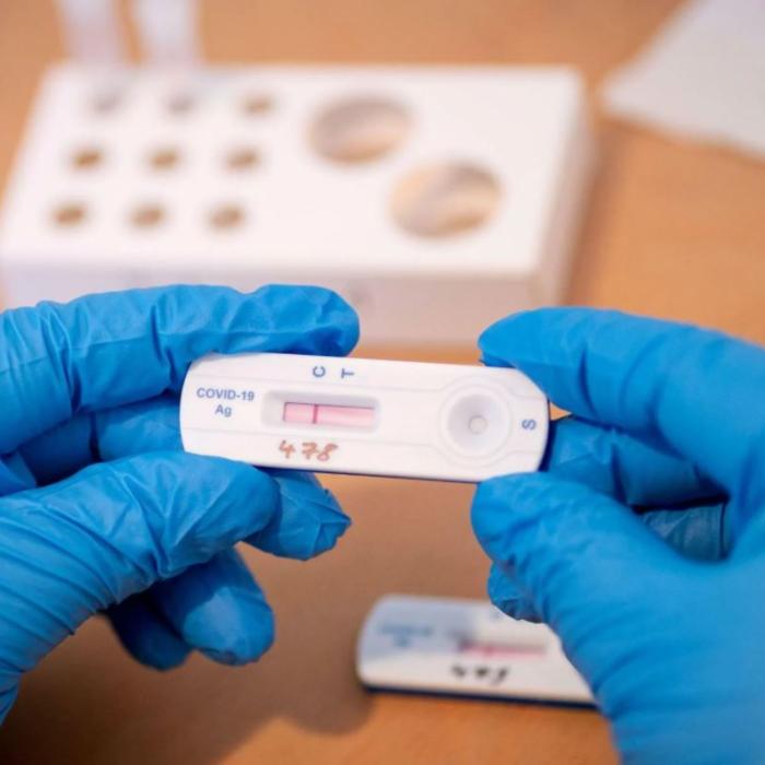 Procedura de testare la domiciliu sau în centrele de recoltare, stabilită de autorități. Ce trebuie să facă obligatoriu românii 