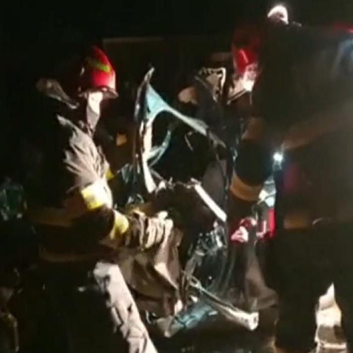 Șofer român TIR, după ce a strivit un BMW: „A stins farurile și a intrat intenționat pe contrasens”