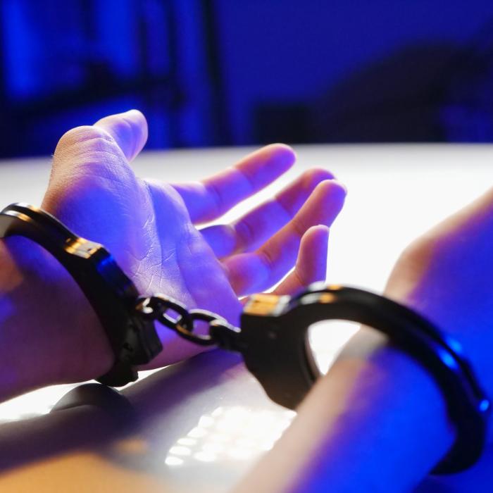 Român condamnat pentru tentativă de omor, prins în Italia. Tânărul fugea de poliție de 4 ani