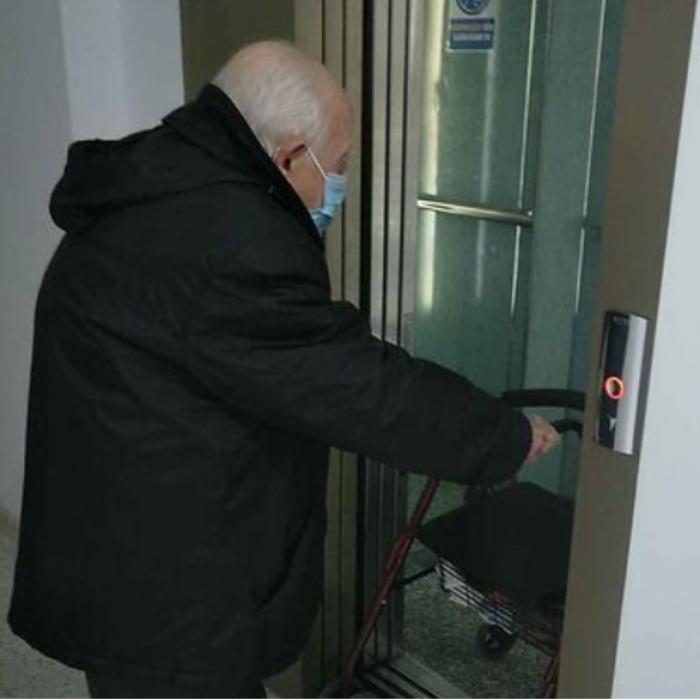 Spania. O bandă de hoți români terorizează un cartier din Malaga. Țintele preferate: bătrânii singuri în lift