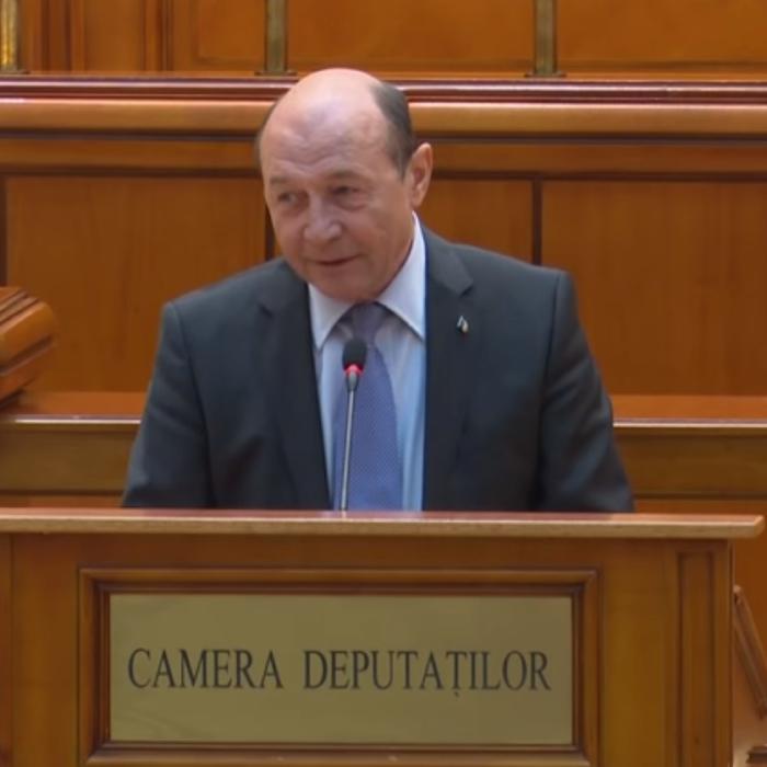 Traian Băsescu: „România are dreptul să se apere și nimeni nu-i poate cere să fie miel bun de sacrificat la nevoie”