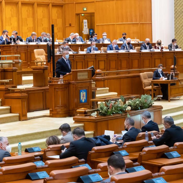 Liberalii lui Ludovic Orban vor să înființeze un nou grup parlamentar