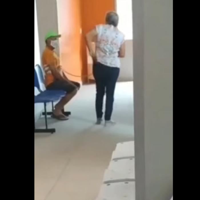 Bărbat legat cu frânghia de soție și dus cu forța la vaccinare anti-COVID - VIDEO