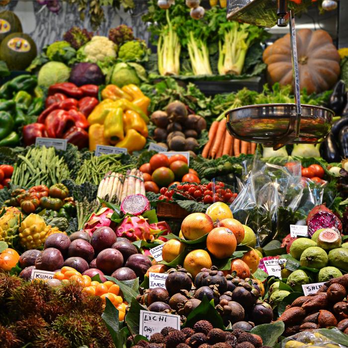 9 trucuri prin care să recunoști care sunt cele mai gustoase fructe și legume