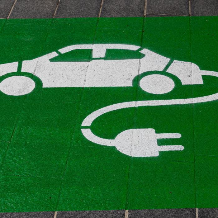Creșterea numărului de vehicule electrice, o provocare imensă pentru rețelele de energie din Europa
