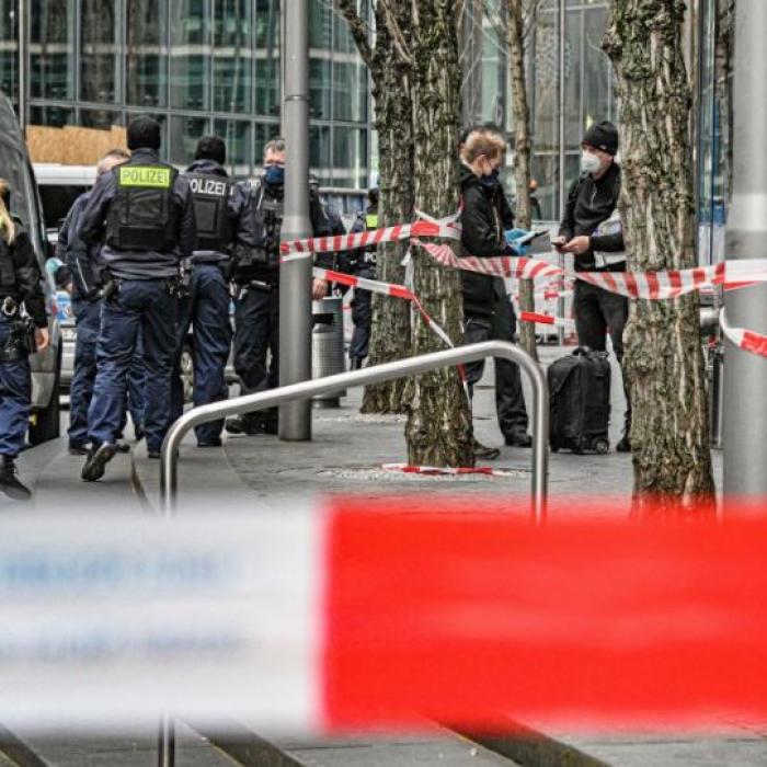 Germania. Tânăr român, înjunghiat mortal de doi conaționali