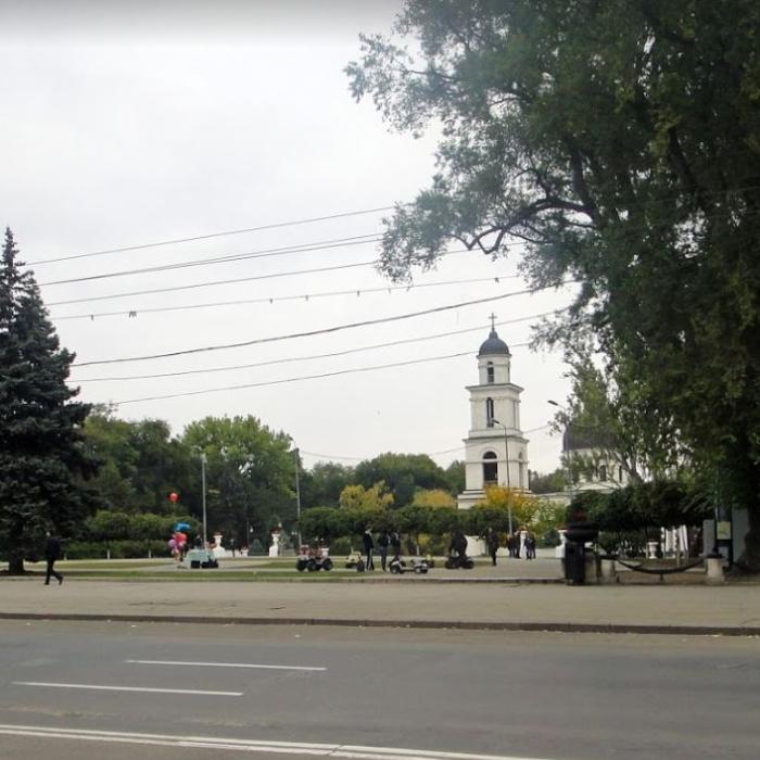 Parlamentul Republicii Moldova a aprobat introducerea stării de urgenţă pentru 60 de zile