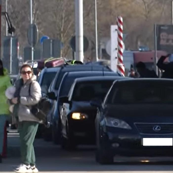 O rachetă aflată în zbor spre Ucraina a trecut pe deasupra capetelor refugiaților din vama Palanca