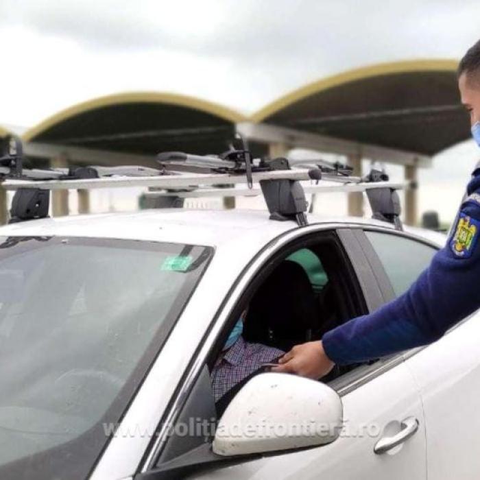 Un bărbat în drum spre Germania, care a plătit 1.500 de dolari pentru un act de identitate, oprit la frontieră 