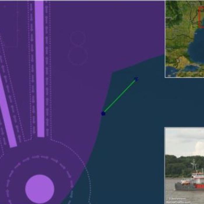 O navă de marfă estoniană, scufundată în largul portului Odesa, după o explozie