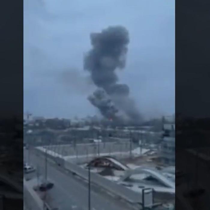 Uzina de avioane Antonov din Kiev, bombardată - VIDEO