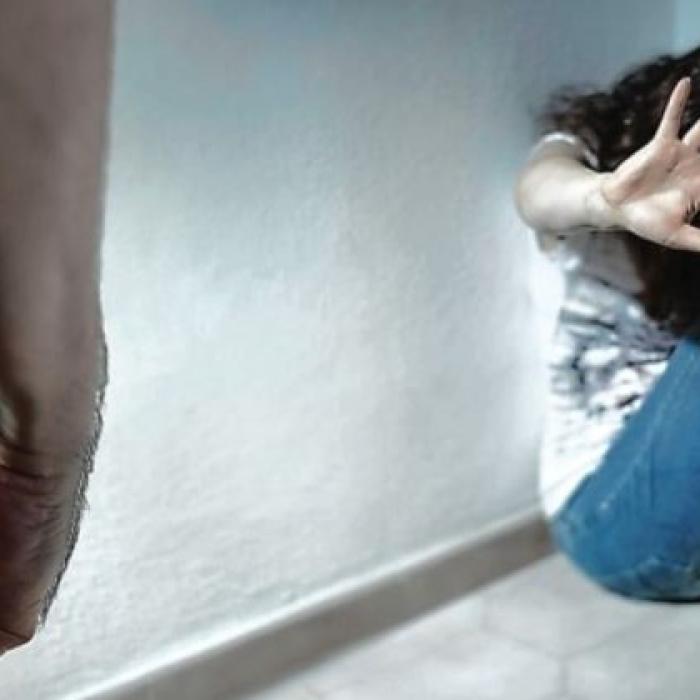 Spania. Româncă, abuzată și amenințată de o femeie și cinci bărbați. Inculpații, exonerați de orice vină