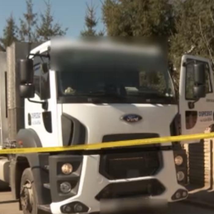 Femeie de 79 de ani, călcată de mașina de salubrizare: "Am crezut că e sac"