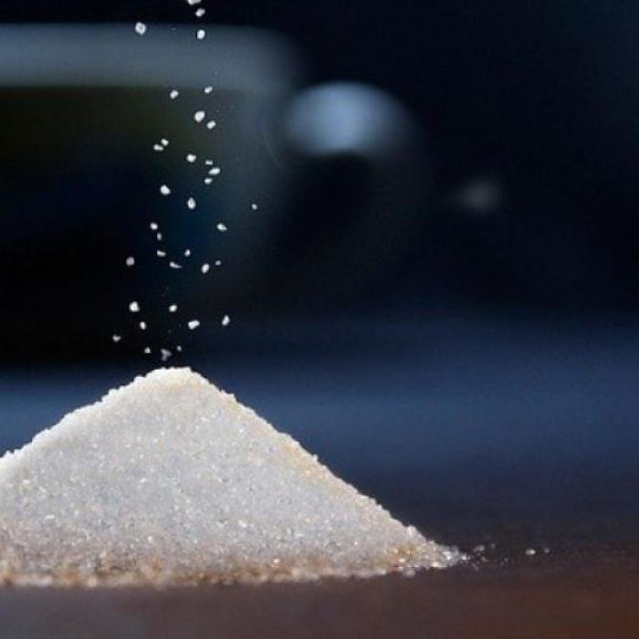 Lipsa zahărului, disperarea rușilor: Pensionară, atacată în scara blocului. O hoață i-a smuls punga de zahăr din mână