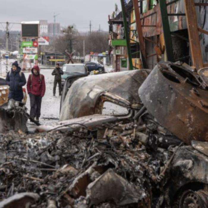 Circa 400 de locuitori din Hostomel, daţi dispăruţi. Șeful administraţiei militare locale: Inspectăm toate subsolurile