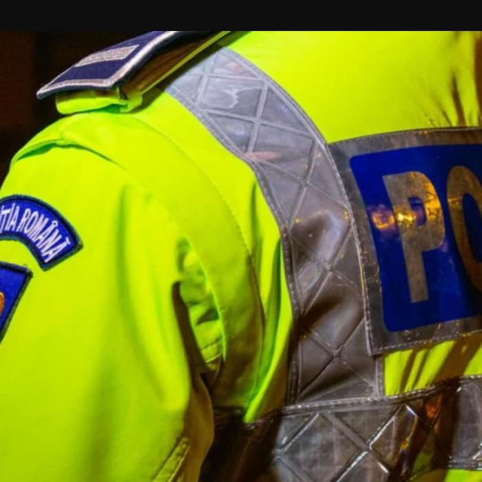 Polițist din Cluj, reținut după ce a fost prins furând din magazin. Era îmbrăcat în uniformă