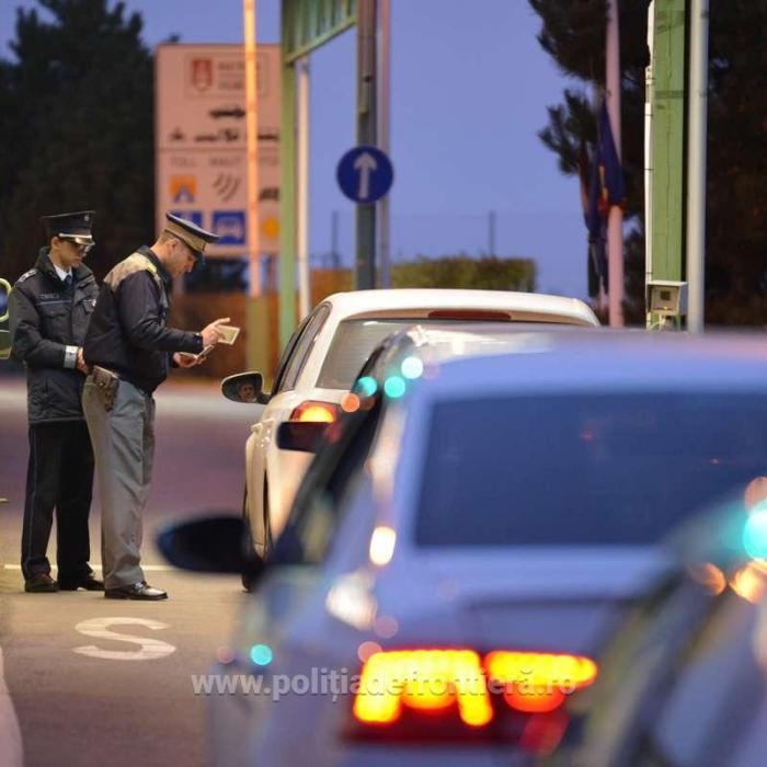 Doi români și un britanic, prinși la vamă cu pistoale și peste 100 de cartușe