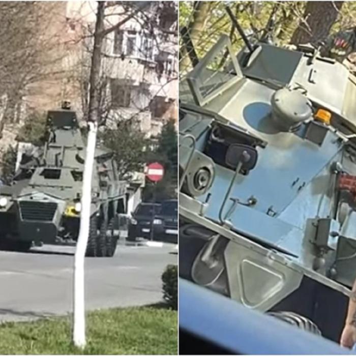 Dani Mocanu, cu TAB-ul. Maşina de tip militar a lovit autoturismele parcate - VIDEO