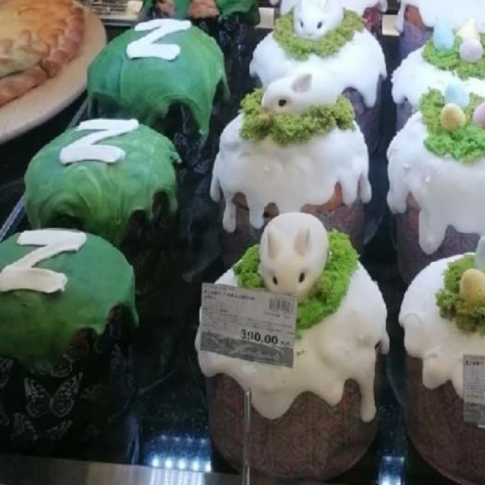 Cofetăriile din Rusia vând cozonaci de Paște ornați cu litera "Z"