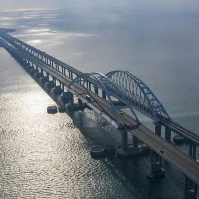 Podul din Crimeea ar putea fi atacat de Ucraina. Oficial: "Dacă vom avea ocazia, cu siguranță o vom face"