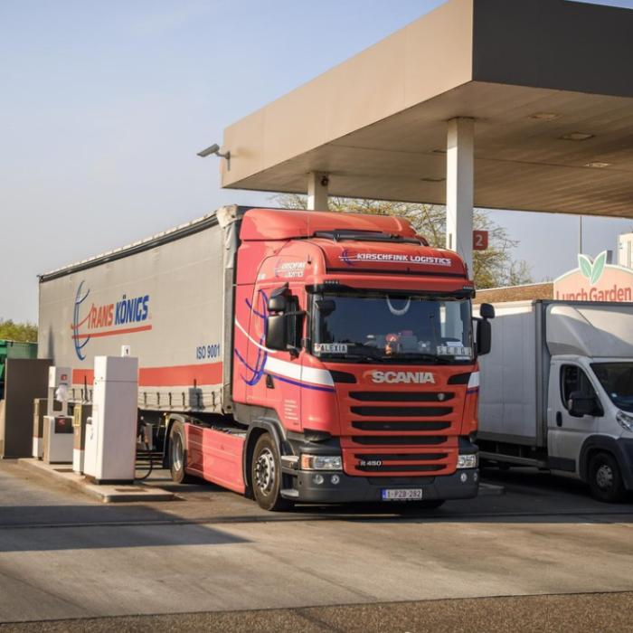 Un şofer român de TIR a făcut plinul de 262 de ori în Belgia, însă nu a plătit niciodată