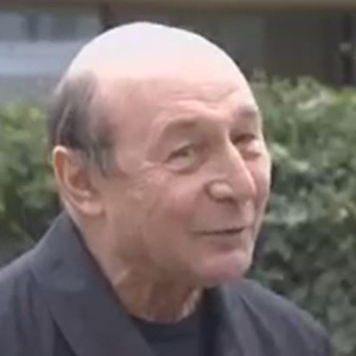 Băsescu a eliberat vila de protocol din Primăverii. Fostul președinte, văzut într-un cartier rezidențial din Pipera