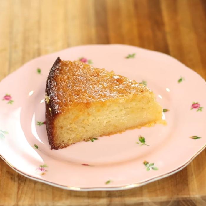 Tort grecesc cu miere de albine, dulce și însiropat. Un paradis pe cerul gurii care se prepară foarte ușor!
