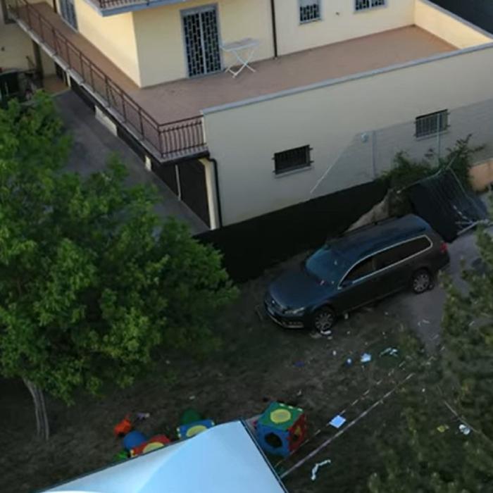 Italia. O mașină a intrat în curtea unei grădinițe: Un copil a murit, alți cinci au fost grav răniți, printre care și o fetiță româncă de 4 ani - VIDEO