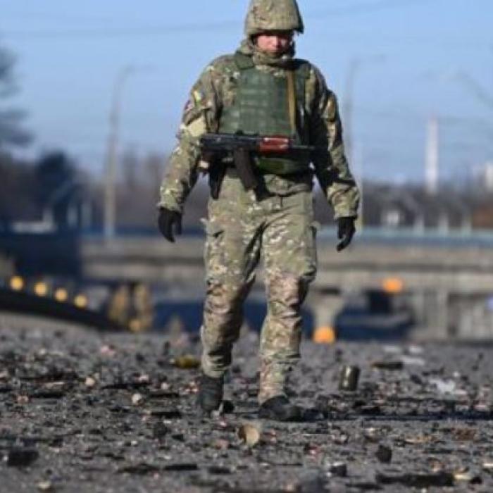 Rusia a lansat o ofensivă de amploare, pentru a încercui armata ucraineană în est 