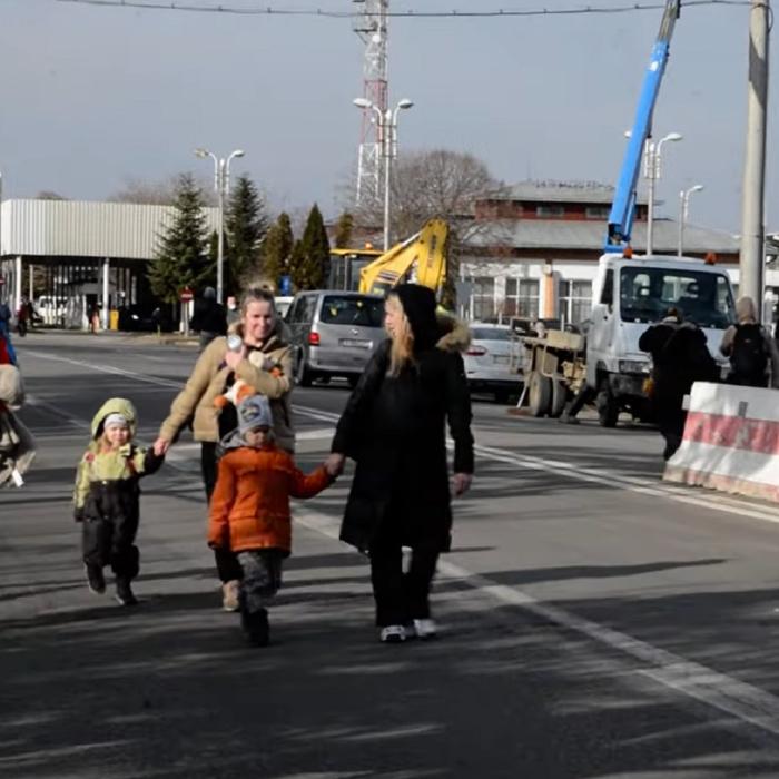 Poliţia de Frontieră: Peste 9.000 de cetăţeni ucraineni au intrat în România în ultimele 24 de ore