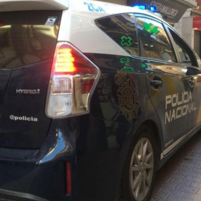 Spania. Un român s-a baricadat cu cele două fetițe minore în casă, amenințându-le cu un cuțit. În următoarele ore va ajunge în fața instanței