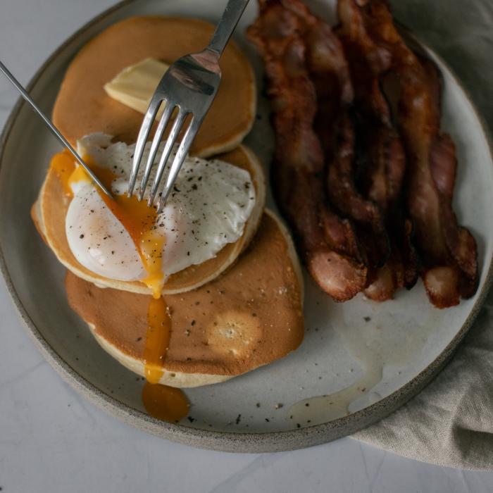 Oul poșat perfect: 3 moduri de a face un mic dejun delicios și sănătos