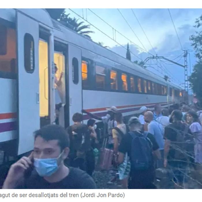 Accident feroviar în Spania. 22 de victime, după ce o locomotivă s-a ciocnit cu un tren de pasageri - VIDEO