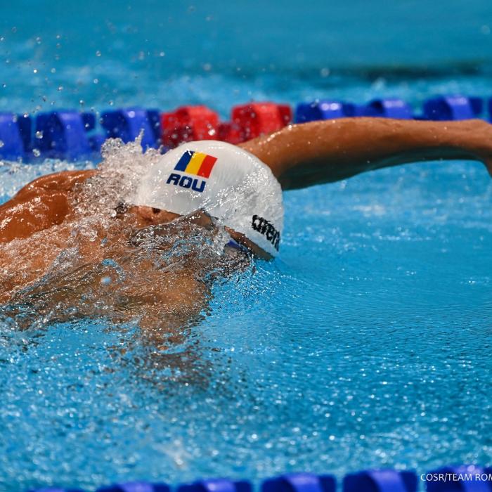 David Popovici uimește întreaga lume. Reacțiile după ce românul de 17 ani a devenit campion mondial la natație