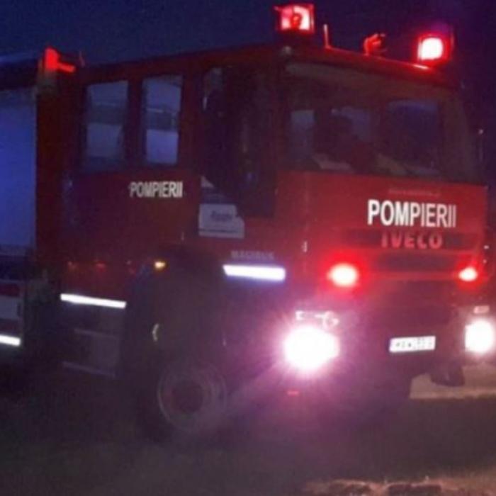 Incendiu într-un bloc din Timișoara: zeci de persoane au fost evacuate 