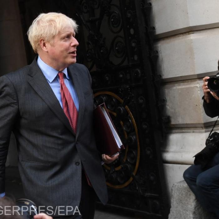 Criză politică în Marea Britanie: Doi membri importanţi ai Guvernului demisionează