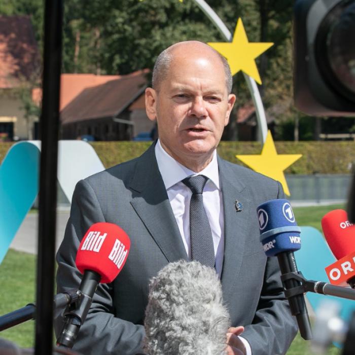 Olaf Scholz: Țările care trimit arme sovietice în Ucraina primesc la schimb arme moderne din Germania