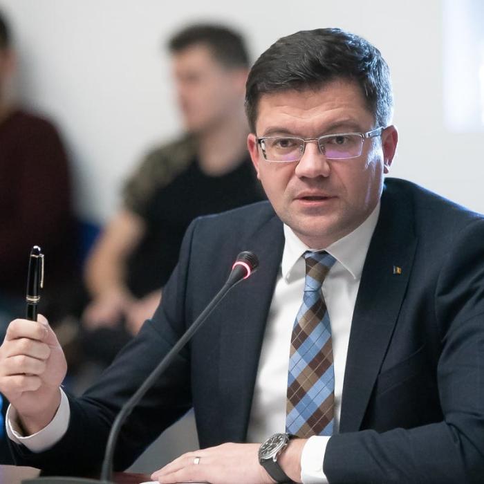 Preşedintele CJ Iaşi, Costel Alexe, trimis în judecată de procurorii DNA în dosarul angajărilor la școala populară