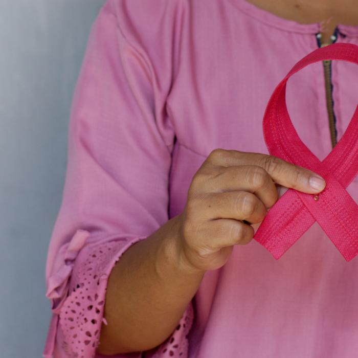 Cancerul de sân se răspândește mai agresiv în timpul somnului, explică un studiu științific