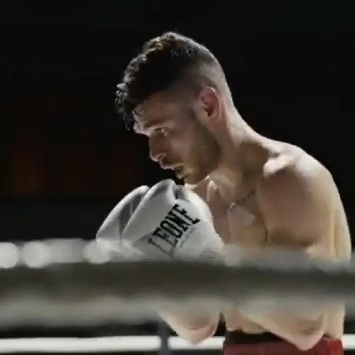 Fotbalist român de la Fiorentina, devenit boxer profesionist și campion național în Italia. Povestea lui Cătălin Ionescu - VIDEO