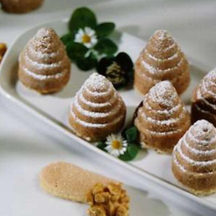 Prăjitura „Stup de albinuțe” - un desert delicios care te întoarce în timp