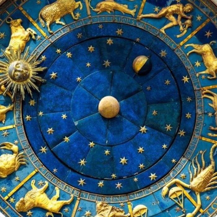 Horoscop 11 august 2022. Vărsător, ești copleșit de emoțiii. Pești, ține bine de portofel. Previziuni complete