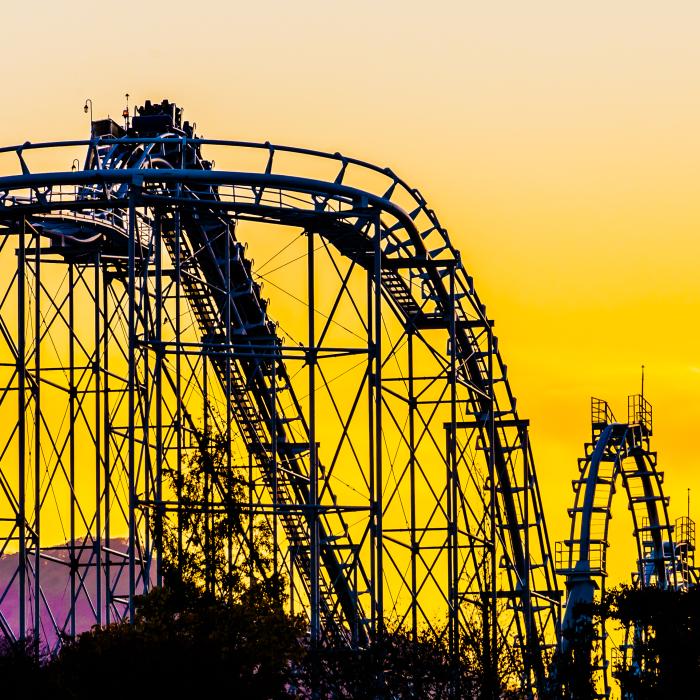 Germania. Zeci de răniți după ce două trenuri de rollercoaster s-au ciocnit