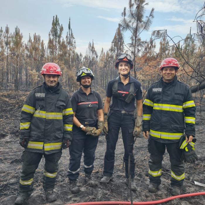 Incendii în Franţa: pompierii europeni rămân mobilizaţi în sud-vest. 7.400 de hectare de pădure de pin, distrusă de flăcări