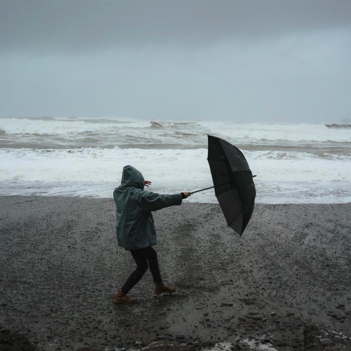 Furtuna tropicală Danielle se va transforma în primul uragan al sezonului - exact la timp pentru Ziua Muncii: Furtuna ar putea provoca rafale de 160 km/h