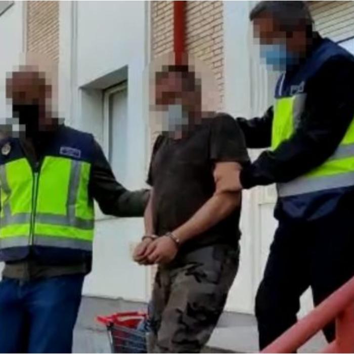 Spania. Hoț român "navetist", prins de poliție după 15 ani în care a spart zeci de locuințe