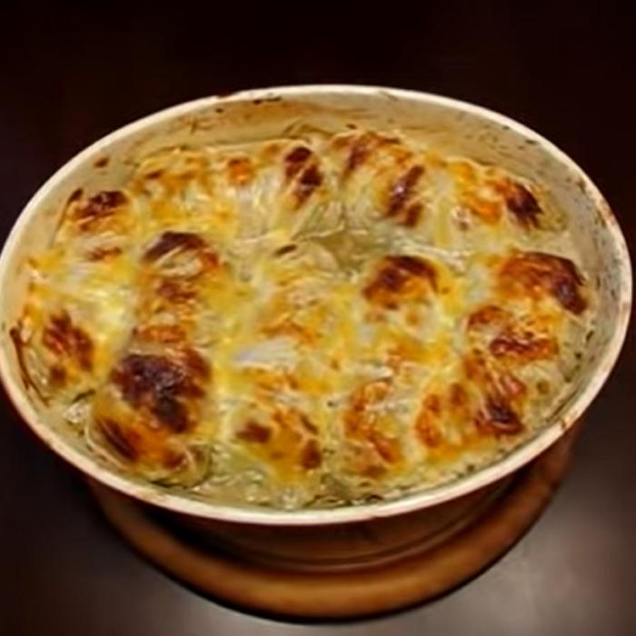 Alternativa pentru tradiționalele sarmale, la cuptor. Uită de frunzele de varză! Nu vei rezista!