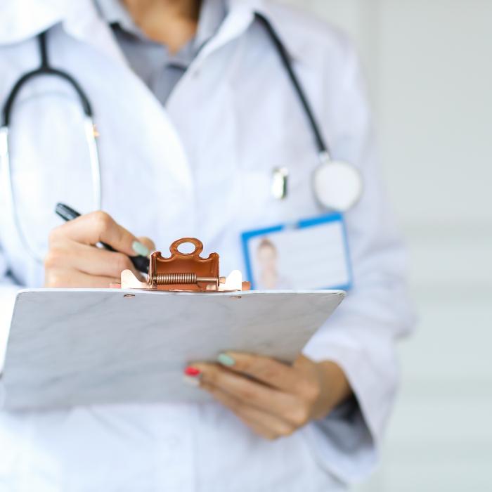 Un medic român candidează pentru Societatea Europeană de Terapie Intensivă. Ambasada României în Spania: „Ne mândrim cu astfel de conaționali”